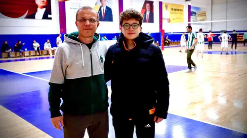 Muhittin Şener Yakışıklı Oğlu Ömer ile