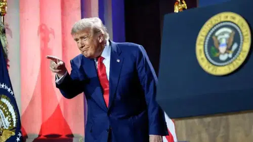 Trump: İran'la anlaşma yapamazsak neler olacağını göreceğiz