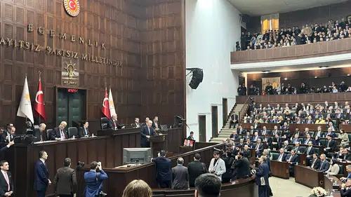 AK Parti Konya ekibi grup toplantısında tam kadro!