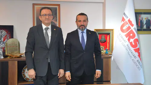 Bektaş’tan TÜRSAB’a ziyaret: Turizmin sorunları masaya yatırıldı