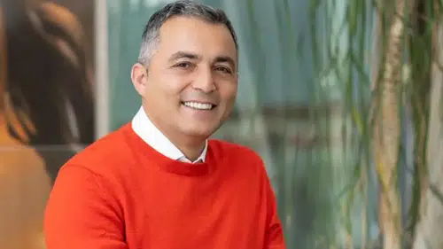 Başkana ev almak için iş insanlarından 650 bin avro toplanmış