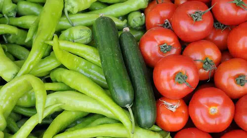 Sebzelerin tazeliğini toprak altında saklayarak koruyorlar