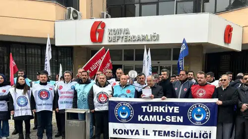 Konya maliye önünde toplandılar!