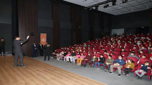 Başkan Kılca öğrencilerin mutluluğuna ortak oldu