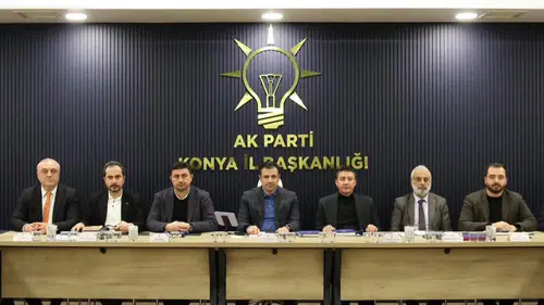 Konya’da AK Parti İl yönetimi sahayı masaya yatırdı
