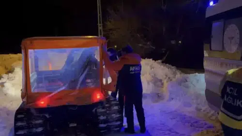 Nefes darlığı çeken hasta, AFAD'a ait amfibi araçla kurtarıldı