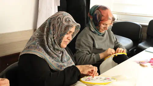 KOMEK’te Brezilya nakışı kursu: İlmek ilmek estetik