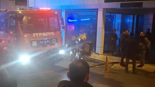 7 katlı otelde yangın paniği: 8 kişi dumandan etkilendi