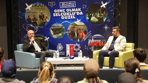 Başkan Pekyatırmacı üniversiteli gençlerle buluştu!