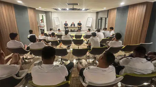 Başakşehir maçı öncesi Konyaspor’da kritik toplantı! Atiker’den birlik mesajı