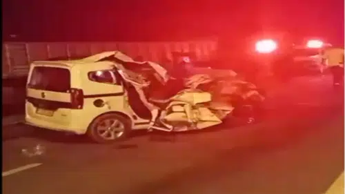 Hafif ticari araç TIR’a çarptı: 6 yaralı