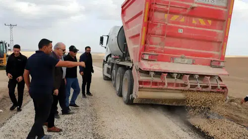 Konya'nın o bölgesinde hem yol yaptılar hem ekmeğini paylaştılar!