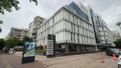 Mersin’de 3 belediyeye operasyon! Vahap Seçer dahil 59 kişi gözaltında