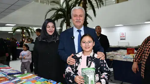 Konya'nın o bölgesinde kitap fuarı coşkusu: Başkan da katıldı!