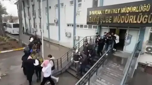 3 ilde fuhuş operasyonu; 12 tutuklama
