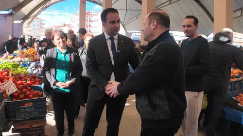 CHP Konya teşkilatı pazar esnafının sorunlarını dinledi