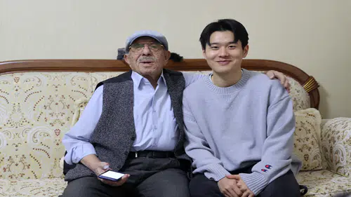 Jinho Jo'dan , 96 yaşındaki Kore gazisine anlamlı ziyaret