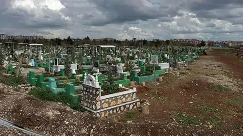 3 yaşındaki İlyas, kazara tabancadan çıkan mermi ile öldü