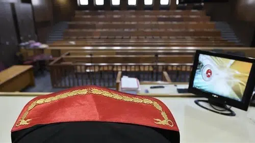 Ekrem İmamoğlu'nun "hakaret" suçundan yargılandığı davanın ilk duruşması yapıldı