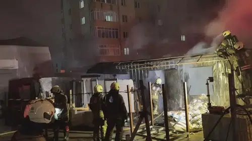 Mermer atölyesindeki konteynerde yangın