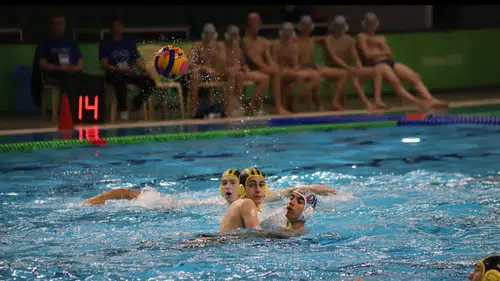 Konya’da sutopu fırtınası: Yarı final için nefes kesen mücadele!