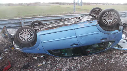 Beyşehir'de iki kazada 7 kişi yaralandı