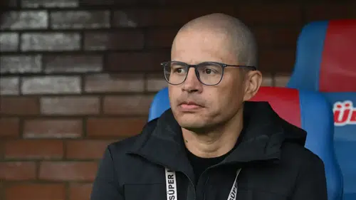 Alex de Souza, yeni takımına imza attı