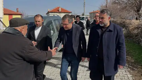 Konyalı Başkan hafta sonu mesai yapıyor: Vatandaşla önemli temas!