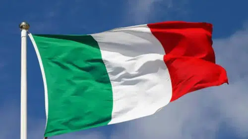 İtalya'da göstericiler ile polis arasında çatışma yaşandı