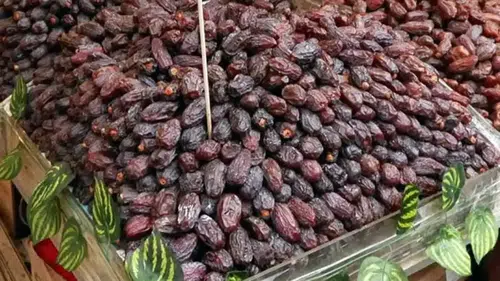 Açıkta satılan, buzdolabında saklanan hurmada, 'kanserojen aflatoksin' riski