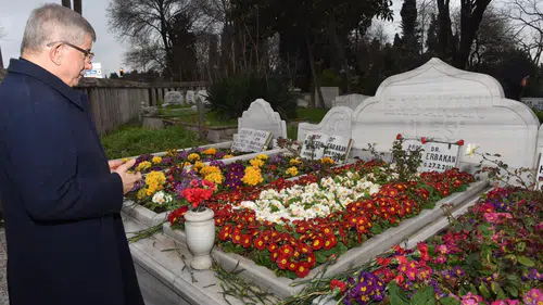 Konyalı Genel Başkan Davutoğlu'ndan Erbakan'a vefa!