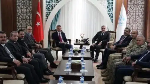 Konya Vekili Erdem’den Hakkari’de anlamlı ziyaret