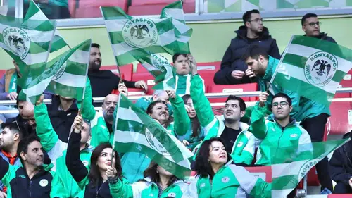 Konyaspor yönetimi gönülleri fethetti