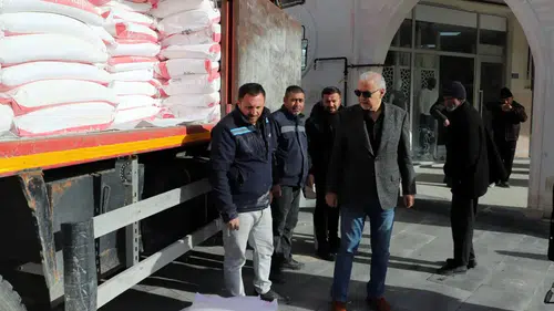 Konya'da ailelere bedava erzak dağıtılıyor: Tek şart kimlik göstermek!