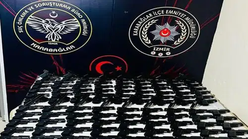 Güvercin kümesinde 124 ruhsatsız tabanca ele geçirildi