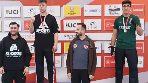 Karatay Belediyespor'da Kıck Boks ve futbolda gururlandıran başarılar