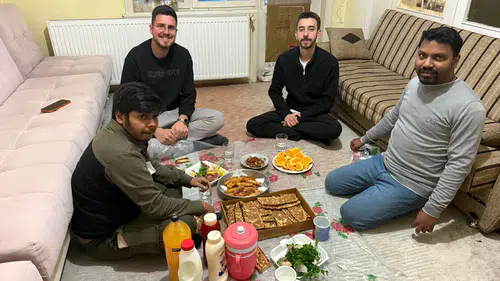 Selçuklu’da gönül sofrası Bangladeşli öğrencilerle kuruldu