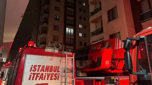 Otoparkta yangın: 5 araç zarar gördü