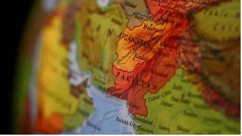 Pakistan, Afganistan sınırında 7 "terör kampını" hedef aldı