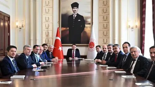 Konya heyetinden Adalet Bakanı Gürlek’e hayırlı olsun ziyareti