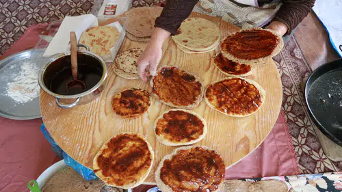 Torosların eteklerinde asırlık bayram geleneği: Külçe tatlısı