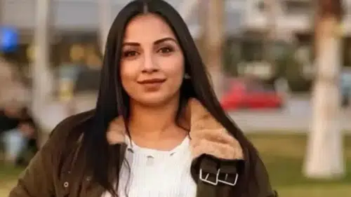 Eşini bıçaklayarak öldürdü