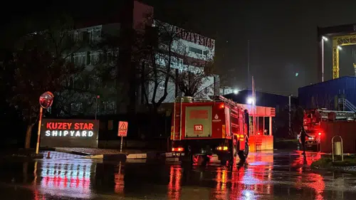 Kuru yük gemisinde  yangın