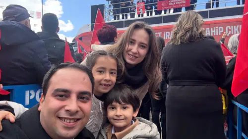 CHP Konya İl Başkanı Türktaş ailesiyle birlikte mitinge katıldı