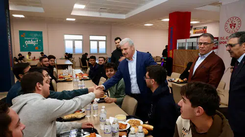 Konya Valisi Akın öğrencilerle bir araya geldi