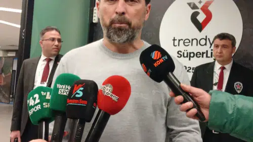 İlhan Palut: 'Çok değerli bir 3 puan aldık'