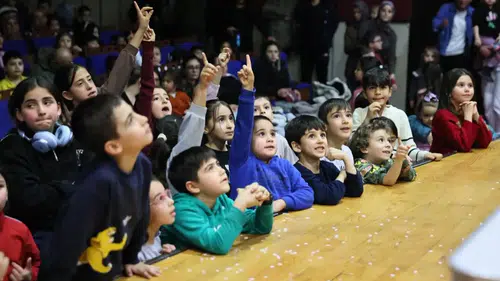 Konya'da Ramazan'da her akşam şenlik var: Çocuklar doyasıya eğleniyor!