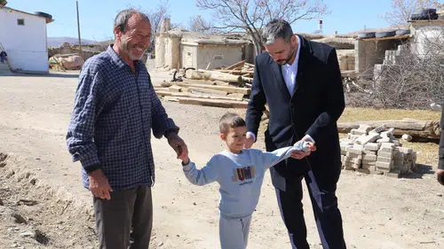 Avdan Mahallesi’nde Başkan Apil hemşehrilerle buluştu