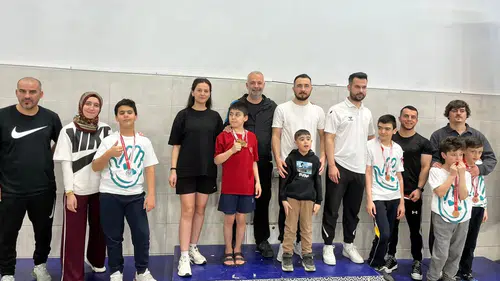 Engel tanımayan sporcular Konya’da zirveye yüzdü