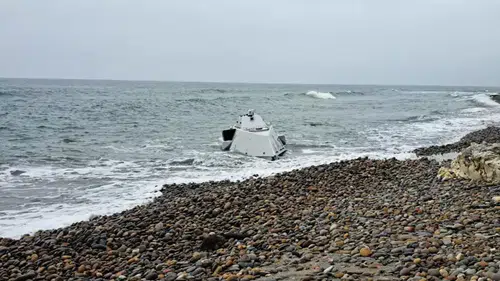 Sahilde insansız deniz aracı bulundu